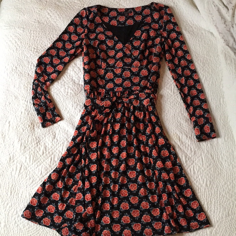 Brooks Brothers Black with red flowers dress size XS. No tags. Never worn.